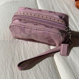 Vintage Y2K Coach Light Pink Signature Wristlet